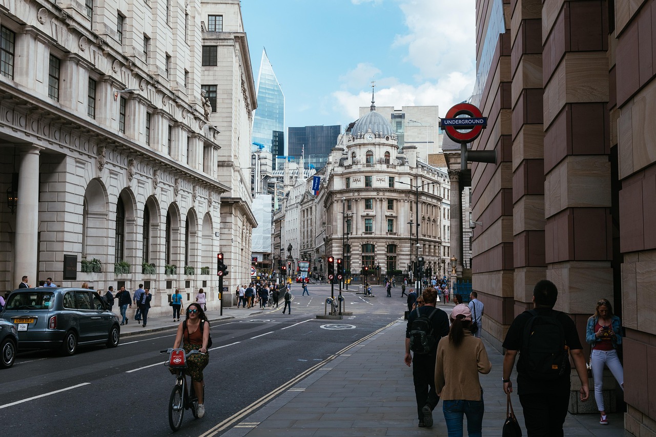 La tasa del desempleo en el Reino Unido se mantuvo en el 4,7 % entre los meses de abril a junio, igual que en el trimestre entre marzo y mayo, informó este martes la Oficina Nacional de Estadísticas