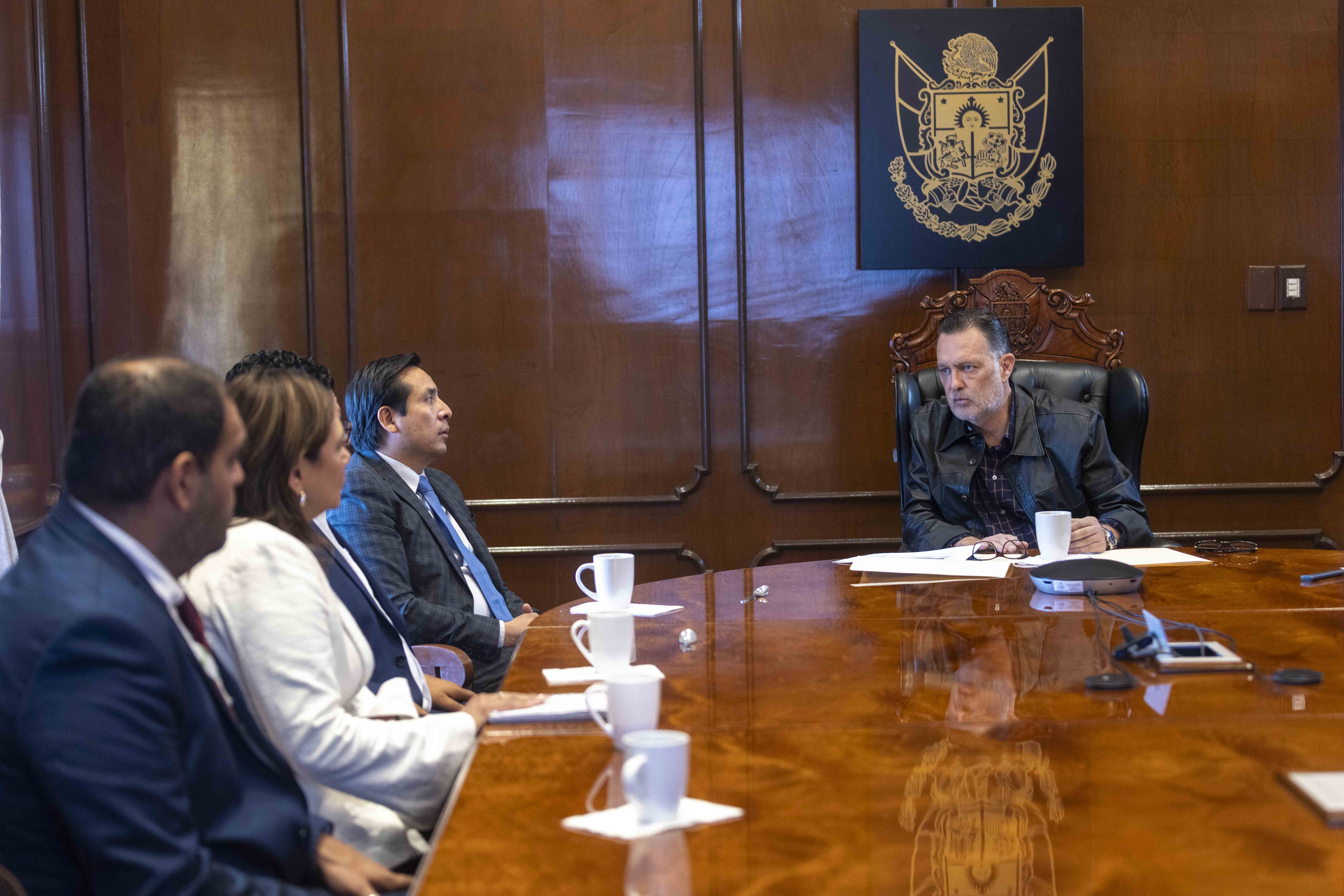Mauricio Kuri y CFE acuerdan reforzar red eléctrica en Querétaro
